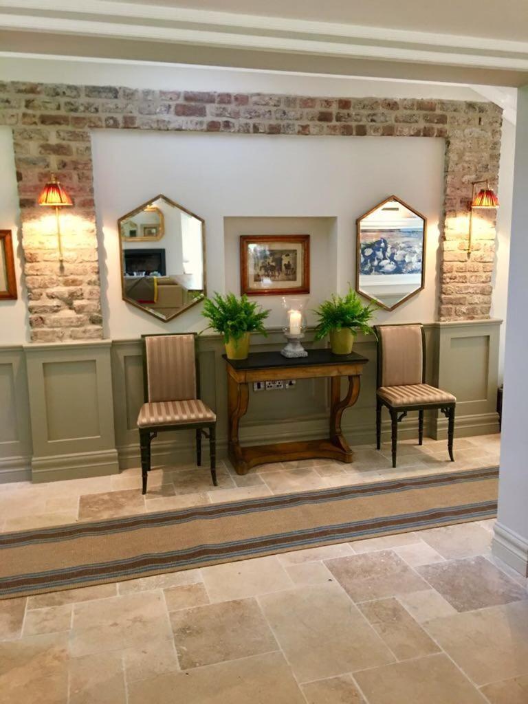 Hotel Marlfield House Relais Et Chateaux